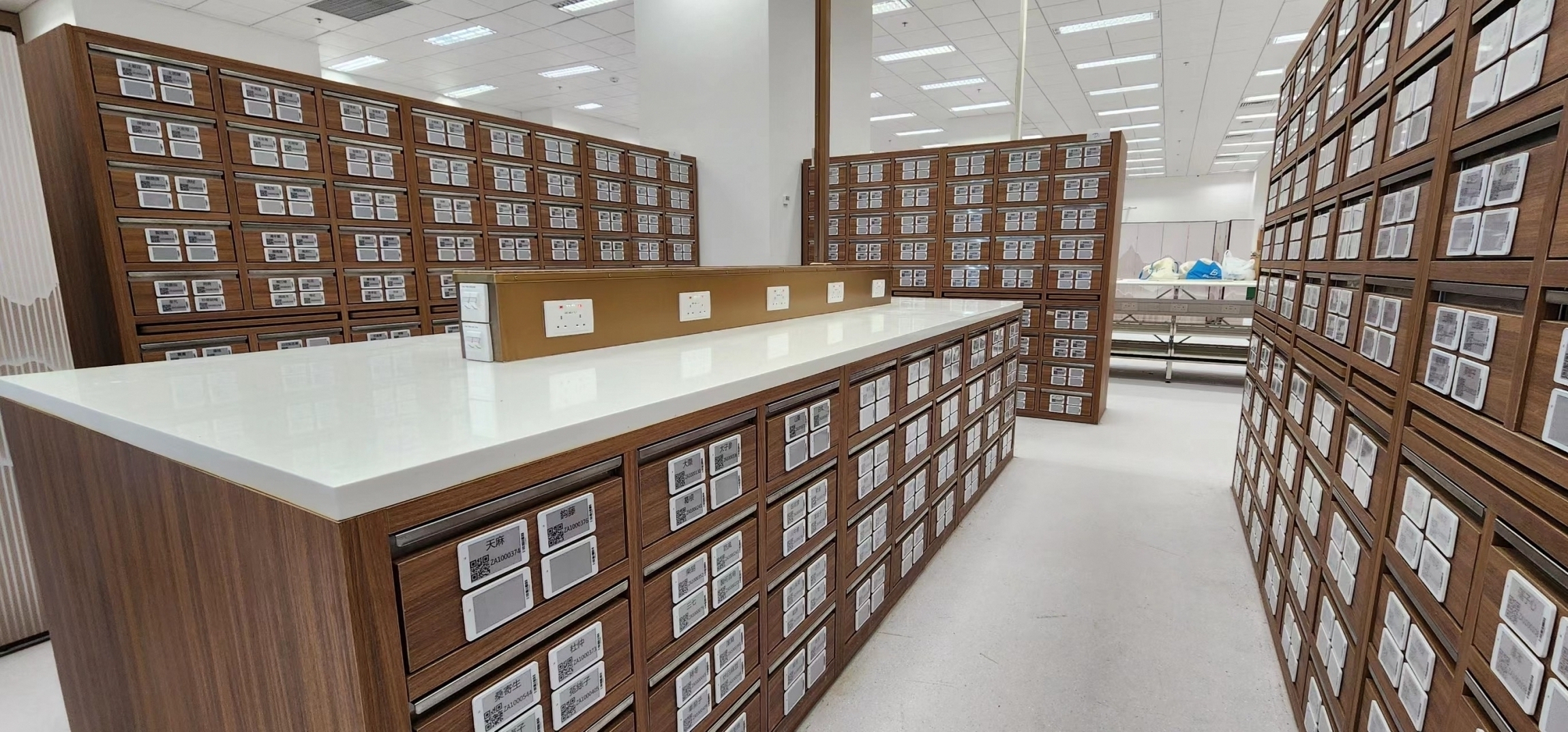 Pick-To-Light System - Smart Chinese Medicine Cabinet